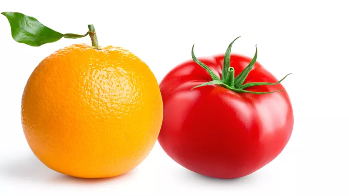Picture of an orange and a tomato