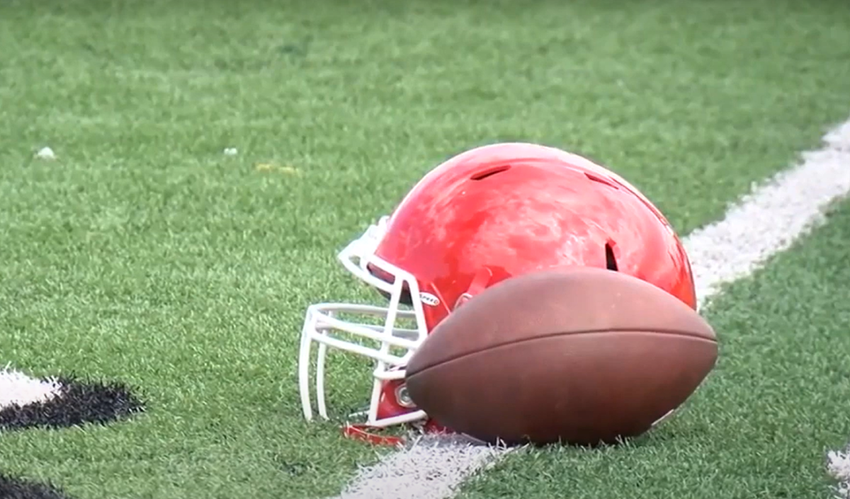 Football helmet and football