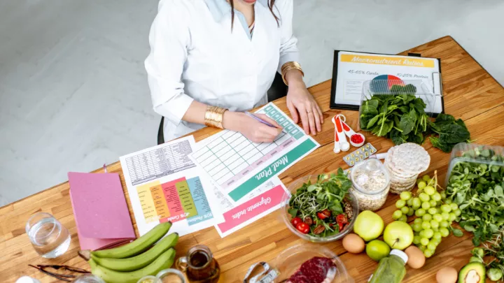dietician creating meal plan
